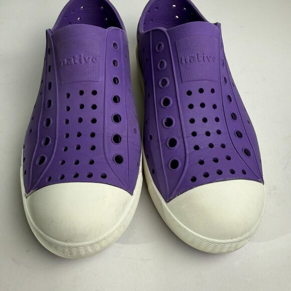 Native Jefferson Slip On Shoe Starfish Purple Shell White Big Kids Size J1 - Picture 2 of 7
